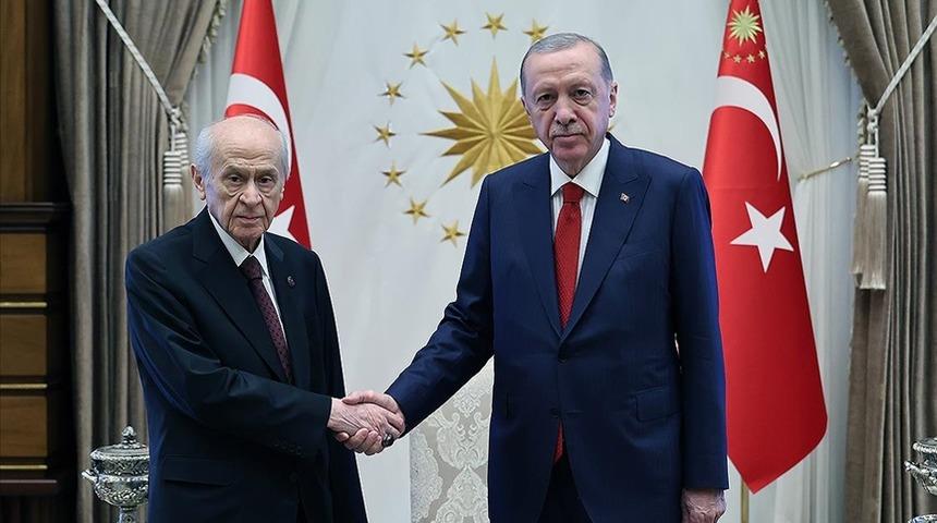 K&uuml;lliye'de s&uuml;rpriz g&ouml;r&uuml;şme! Cumhurbaşkanı Erdoğan ile Bah&ccedil;eli g&ouml;r&uuml;şecek