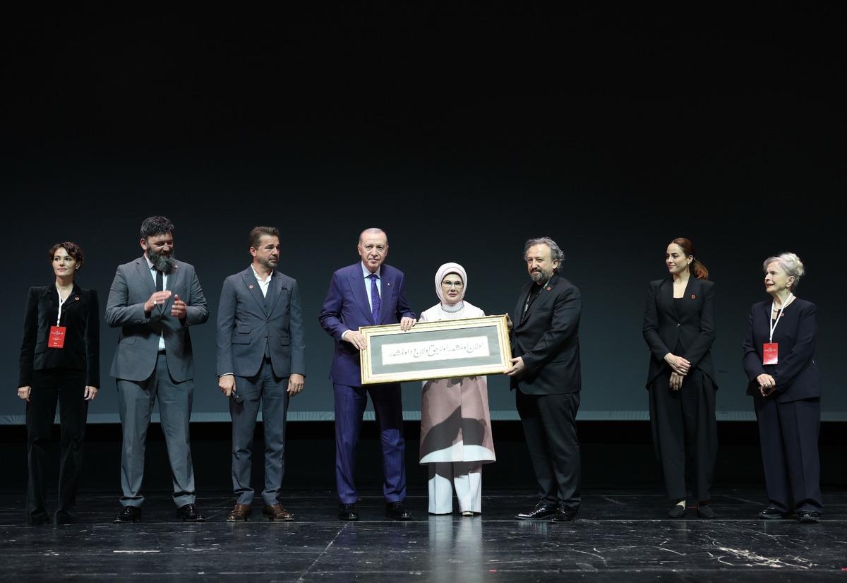 Eminevim den kültür ve sanata önemli destek: “Bir Adam Yaratmak” Beyazperdede 2