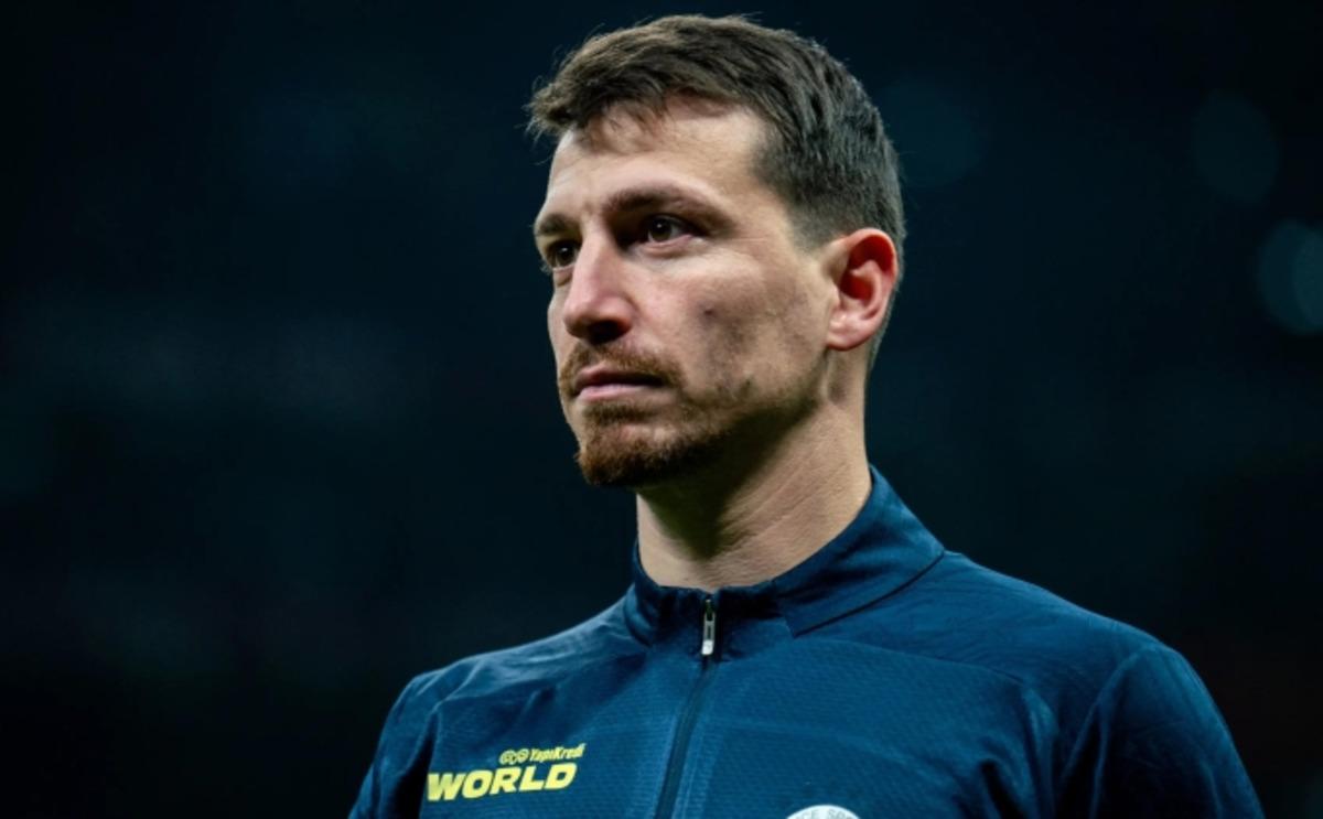 PFDK Fenerbah&ccedil;eli Ederson ve Mert Hakan Yandaş a verilen cezayı a&ccedil;ıkladı! 2