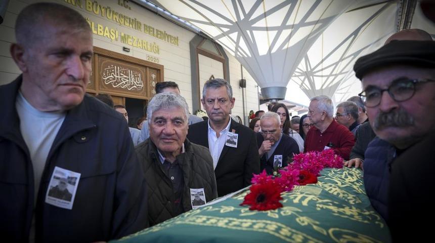 CHP Genel Başkanı &Ouml;zel, gazeteci Yıldırım'ın cenaze t&ouml;renine katıldı