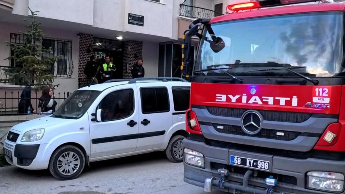 Evinde &ccedil;ıkan yangını s&ouml;nd&uuml;rmek isterken yanarak can verdi 1