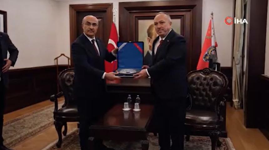 Emniyet Genel M&uuml;d&uuml;rl&uuml;ğ&uuml;nde devir teslim: Ali Fidan, g&ouml;revi Mahmut Demirtaş&rsquo;tan devraldı