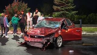 Niğde'de kontrolden &ccedil;ıkan otomobil takla attı: 1 yaralı