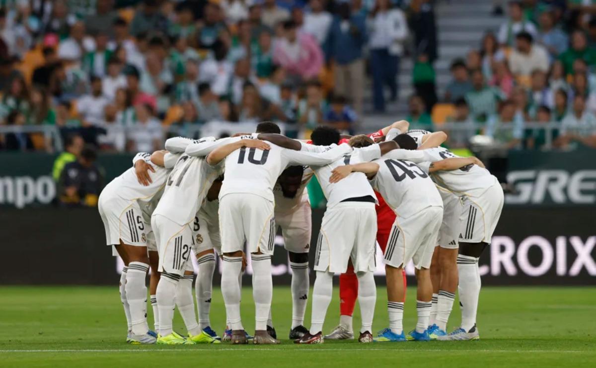Real Madrid de Jose Mourinho depremi! Arda G&uuml;ler dahil isyan etti 1