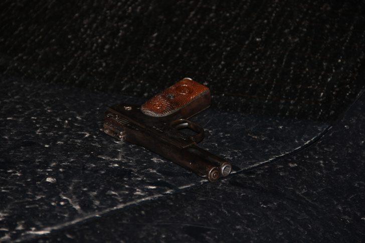 GÜNCELLEME - Park halindeki otomobilde silahlı kavga: 1 ölü, 2 ağır yaralı G3