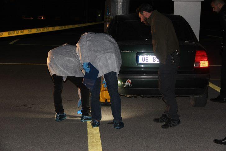 GÜNCELLEME - Park halindeki otomobilde silahlı kavga: 1 ölü, 2 ağır yaralı G4