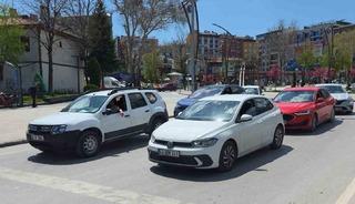K&uuml;tahya&rsquo;da trafiğe kayıtlı ara&ccedil; sayısı 286 bin 57&rsquo;ye ulaştı