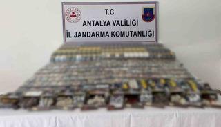 Manavgat&rsquo;ta 5 bin paket ka&ccedil;ak sigara ele ge&ccedil;irildi