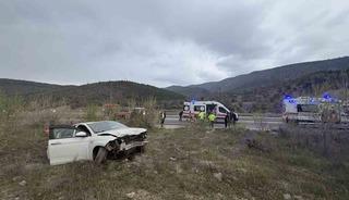 Kastamonu&rsquo;da su kanalına d&uuml;şen otomobildeki 4 kişi yaralandı