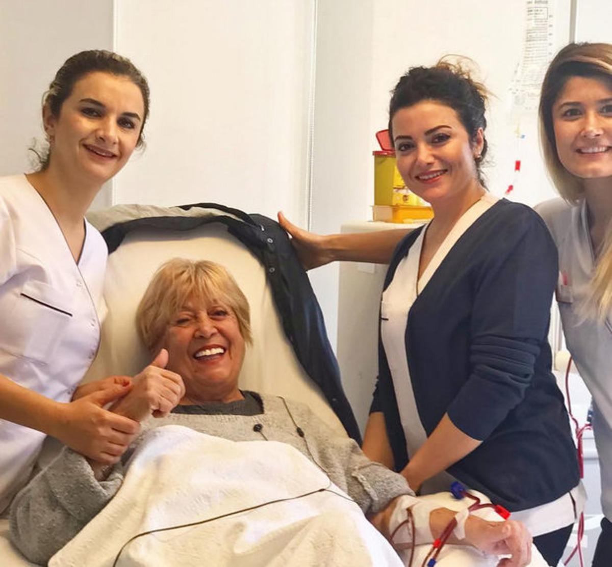 Zerrin &Ouml;zer in acı g&uuml;n&uuml;: T&uuml;lay &Ouml;zer hayatını kaybetti 1