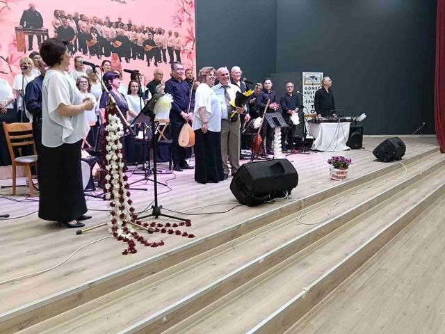 G&ouml;me&ccedil;&rsquo; de bahara merhaba konseri yoğun ilgi g&ouml;rd&uuml; 2