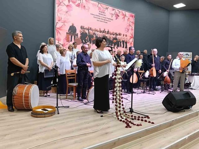 G&ouml;me&ccedil;&rsquo; de bahara merhaba konseri yoğun ilgi g&ouml;rd&uuml; 1