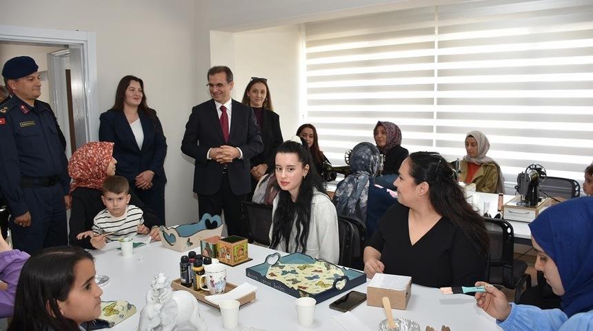 Salihli&rsquo;de Aile Destek Merkezi a&ccedil;ıldı