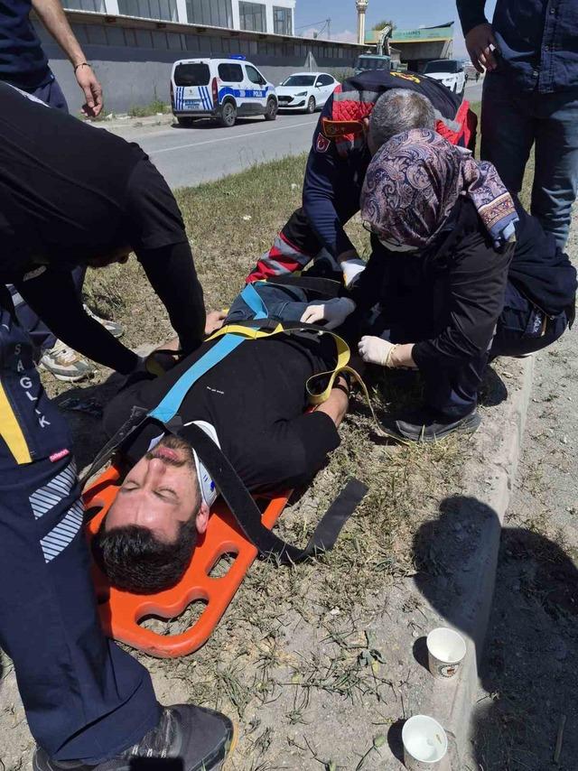 Iğdır&rsquo;da otomobil takla attı: S&uuml;r&uuml;c&uuml; yaralandı 3