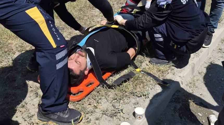 Iğdır&rsquo;da otomobil takla attı: S&uuml;r&uuml;c&uuml; yaralandı