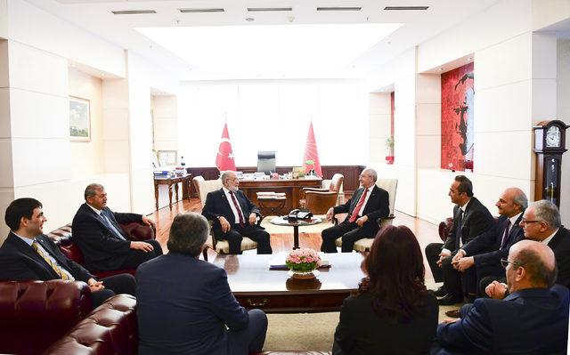 Kılıçdaroğlu, Saadet Partisi Genel Başkanı Karamollaoğlu ile görüştü