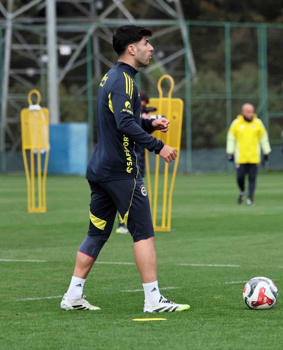 Fenerbahçe, Başakşehir maçı hazırlıklarını tamamladı 2