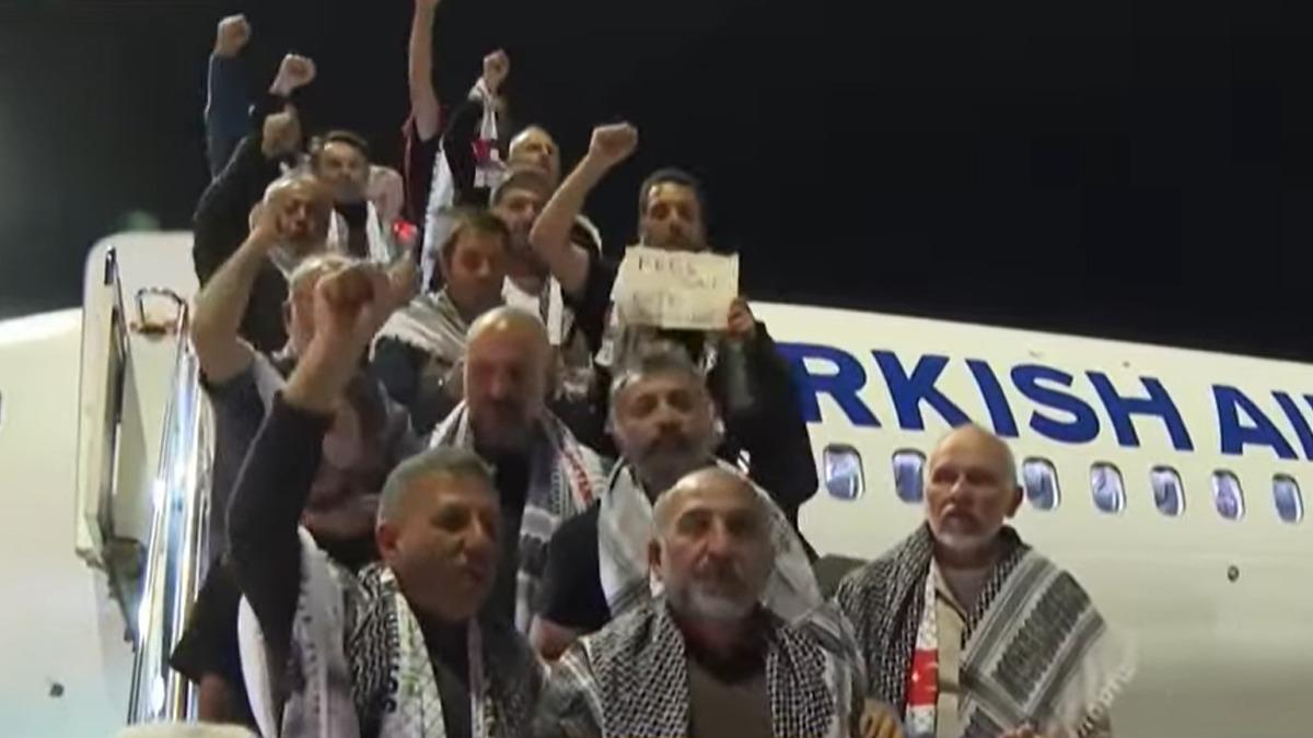 Alıkonulan 18 T&uuml;rk İstanbul da! 14 &uuml;lkeden 59 Sumud aktivisti T&uuml;rkiye ye geldi 2