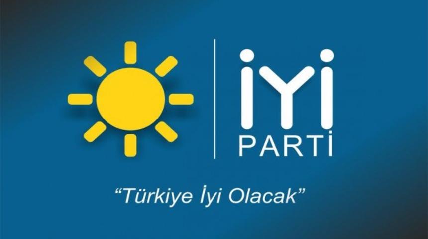 24 Haziran erken seçimine günler kala Akhisar İYİ Parti’de toplu istifa