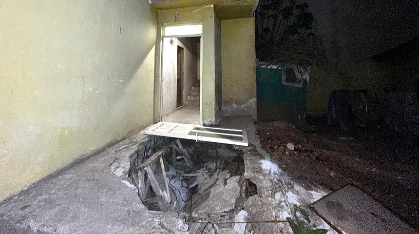 Yer: Edirne! Evin girişindeki beton zemin &ccedil;&ouml;kt&uuml;