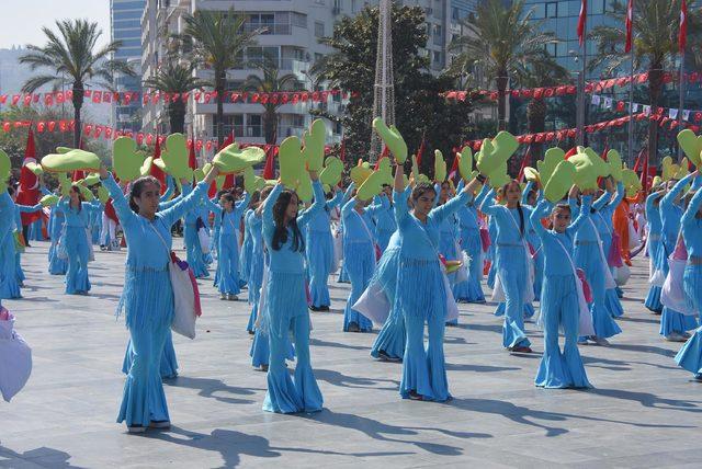 İzmir'de 23 Nisan coşkusu