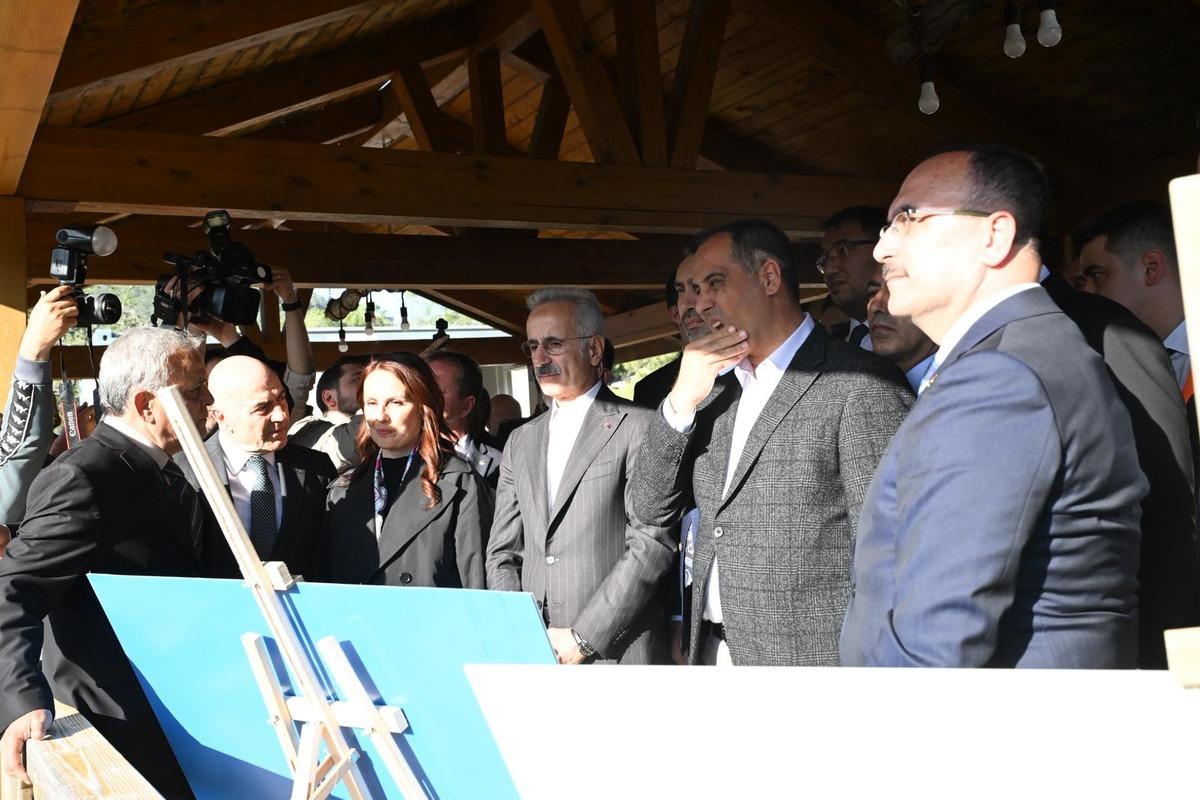 105 dakikalık yol 70 dakikaya d&uuml;şecek! 6 t&uuml;nel tamamlandı 1
