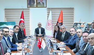 105 dakikalık yol 70 dakikaya d&uuml;şecek! 6 t&uuml;nel tamamlandı