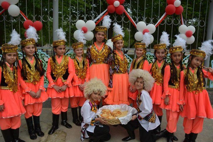 Dünyadan 23 Nisan Ulusal Egemenlik ve Çocuk Bayramı kutlamaları  G1