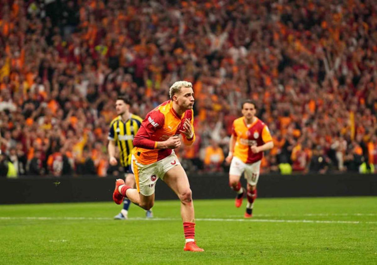 İşte Galatasaray ın Şampiyonluk senaryoları! Okan Buruk tarihe ge&ccedil;meye hazırlanıyor 5