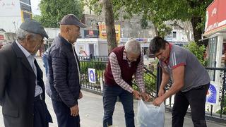 Serasının kapılarını vatandaşa açtı bedava dağıttı!