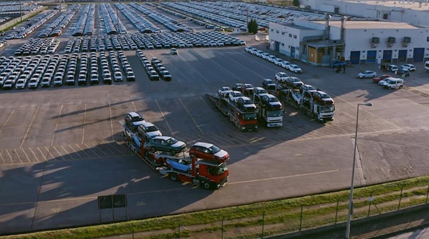Otomotiv end&uuml;strisi nisanda 3,9 milyar dolarla en fazla ihracat yapan sekt&ouml;r oldu
