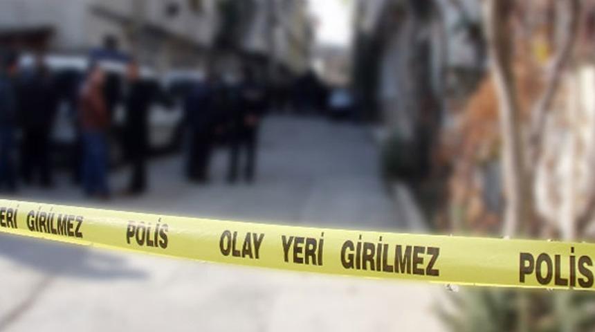 İstanbul beylikd&uuml;z&uuml;&rsquo;nde otomobilde ş&uuml;pheli &ouml;l&uuml;m