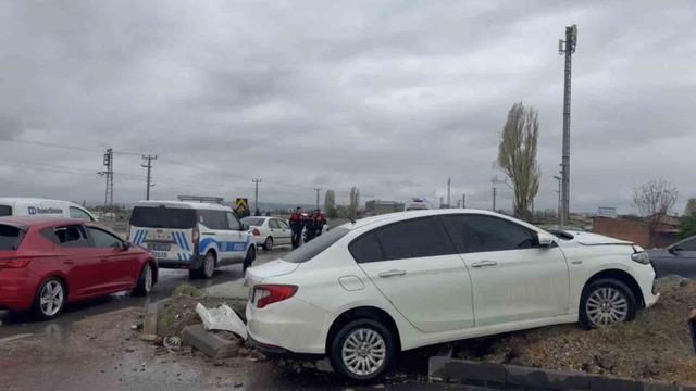 Eskişehir'de otomobil kazası: 1 yaralı