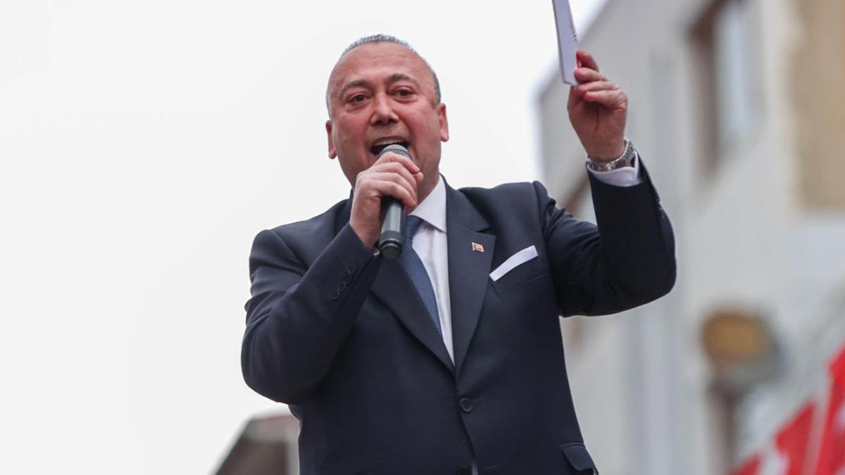 &Ouml;zkan Yalım ın makam şof&ouml;r&uuml;nden &ccedil;arpıcı iddia: &Ouml;zg&uuml;r &Ouml;zel in VİP aracı belediye kasasından dizayn edilmiş 1