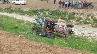 Kilis'te acı olay! Devrilen traktörün sürücüsü öldü