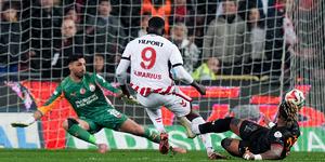 Samsunspor Galatasaray'ı ge&ccedil;ti! Cimbom fırsat tepti