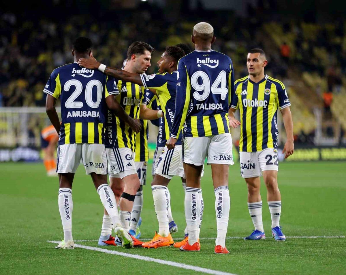 (Özet) Fenerbahçe - Rams Başakşehir Maçı Özeti ve Tüm Önemli Anları 3