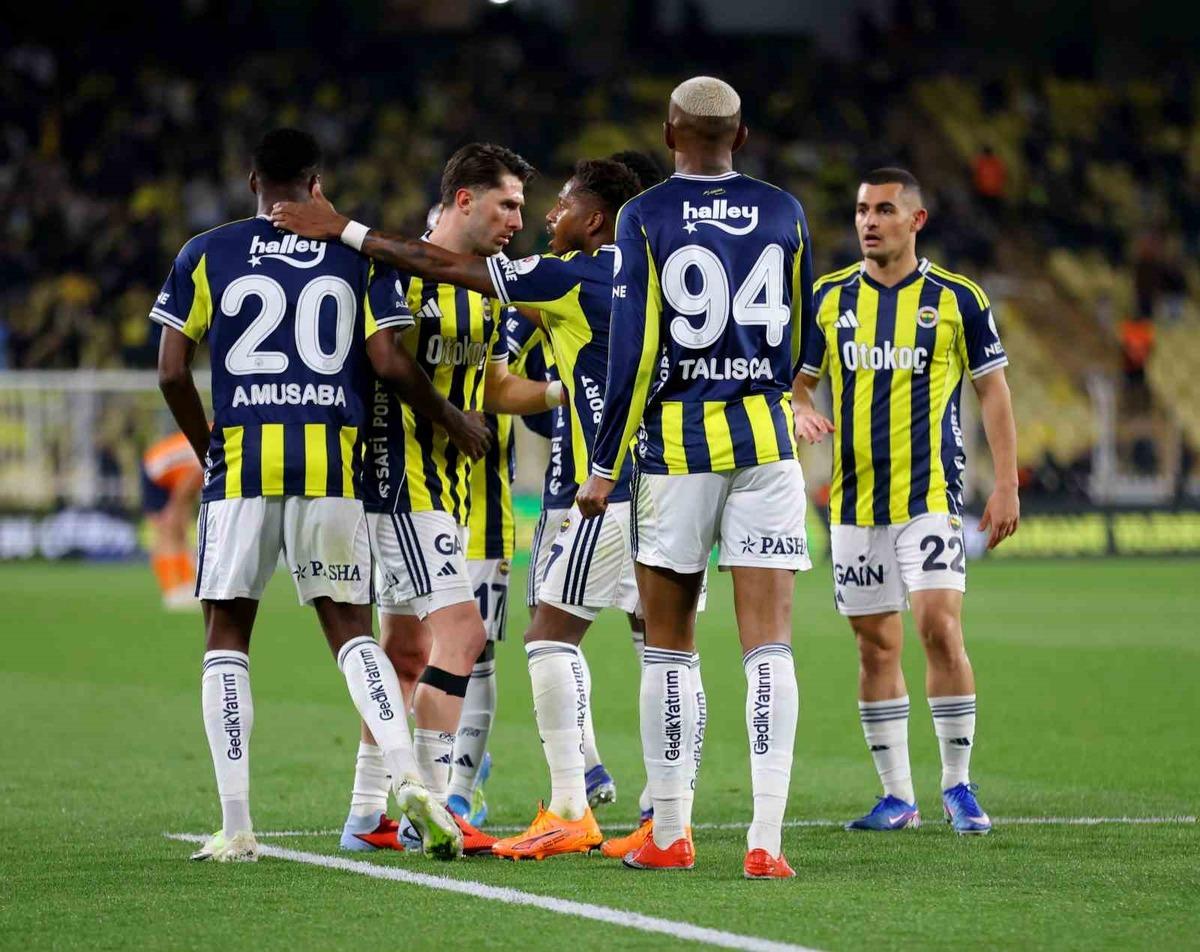 (Özet) Fenerbahçe - Rams Başakşehir Maçı Özeti ve Tüm Önemli Anları 1