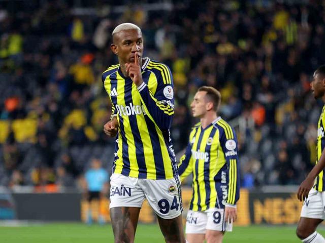(&Ouml;zet) Fenerbah&ccedil;e - Rams Başakşehir Ma&ccedil;ı &Ouml;zeti ve T&uuml;m &Ouml;nemli Anları