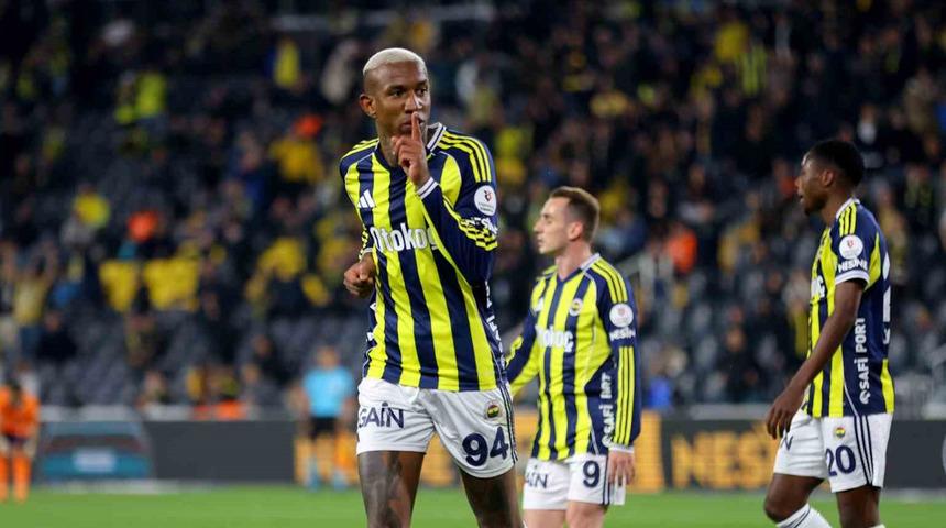 (&Ouml;zet) Fenerbah&ccedil;e - Rams Başakşehir Ma&ccedil;ı &Ouml;zeti ve T&uuml;m &Ouml;nemli Anları