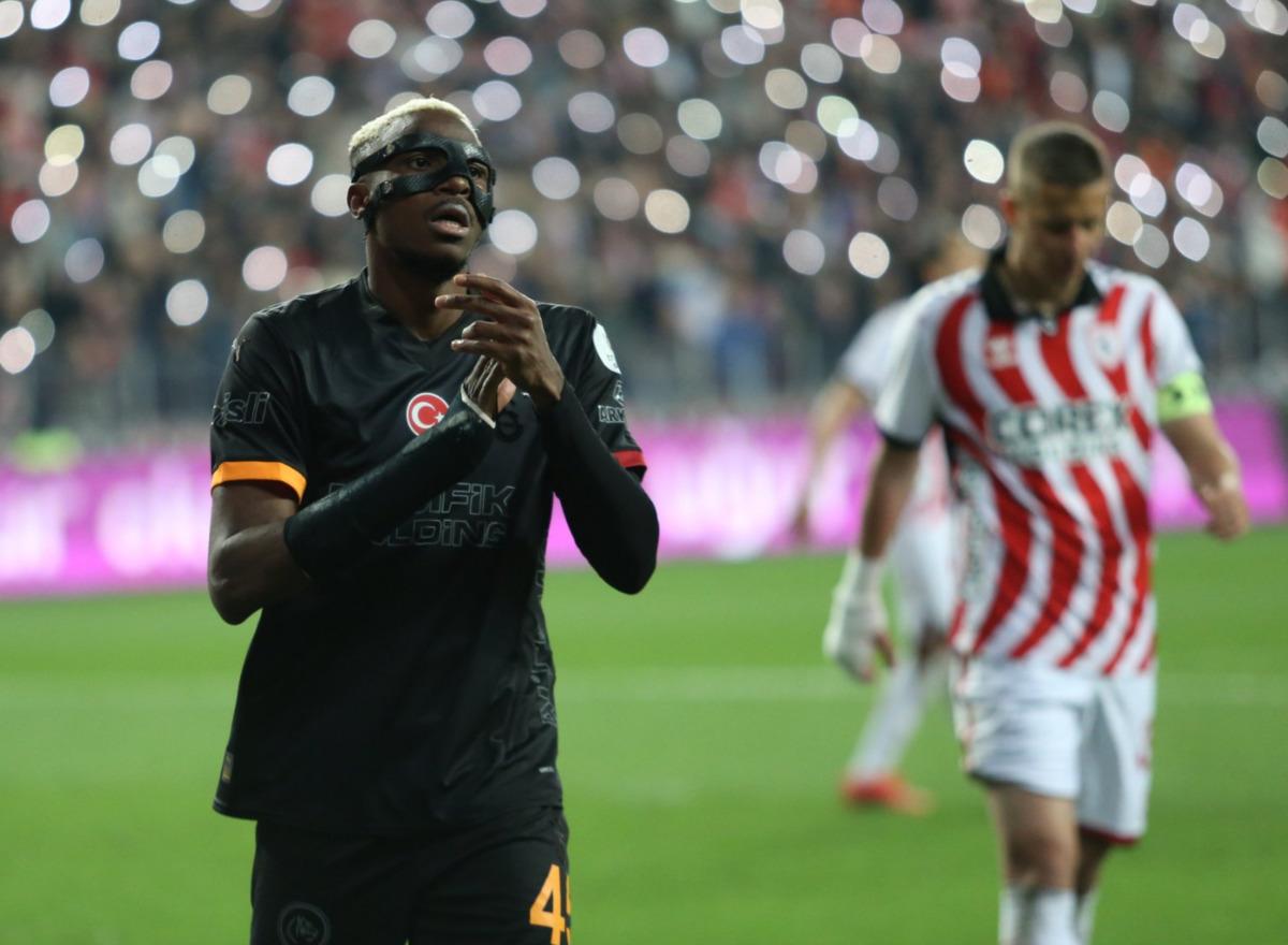 Samsunspor Galatasaray ı geçti! Cimbom fırsat tepti 3