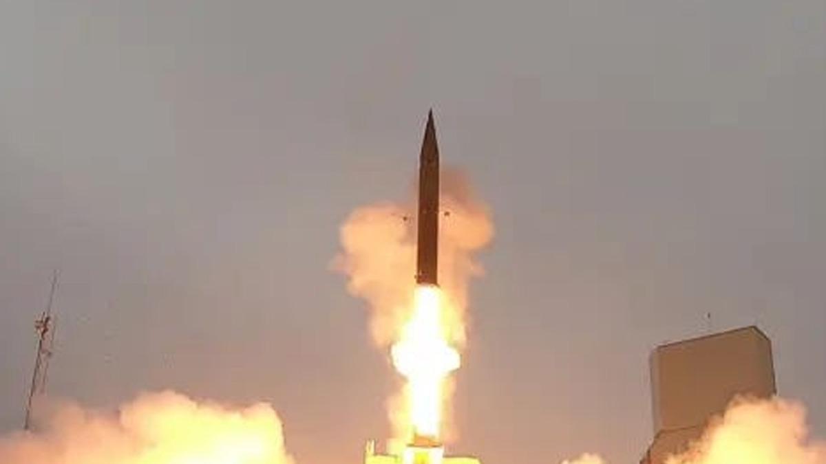 İsrail meclisinden "Arrow 3" füzelerinin sayısının yetersizliği nedeniyle acil toplanma kararı
