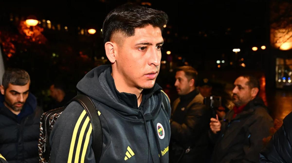 Kimse fark etmemişti! Edson Alvarez den trib&uuml;nlere el hareketi: Gece yarısı olay paylaşım 1