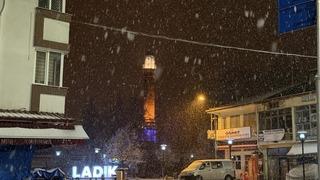 Samsun'un Ladik ilçesinde kar yağışı