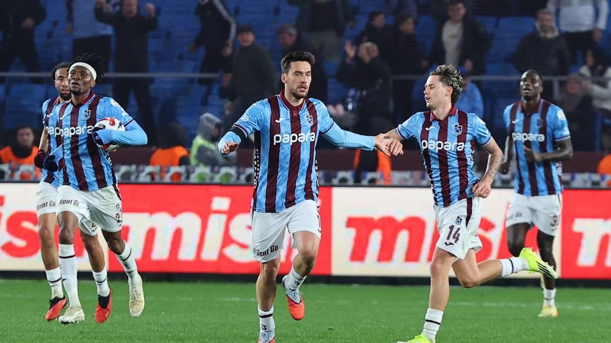 Trabzonspor&rsquo;un galibiyet hasreti 4 ma&ccedil;a &ccedil;ıktı 2