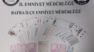 Bafra’da kıraathaneye kumar baskını: 5 kişiye 58 bin TL ceza