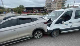 &Ccedil;orum&rsquo;da 3 ara&ccedil; &ccedil;arpıştı: 2 yaralı
