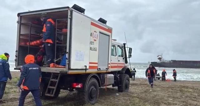 Ulaştırma ve Altyapı Bakanlığı: "NINOVA isimli gemide bulunan 8 kazazede başarıyla tahliye edilmiştir" 1