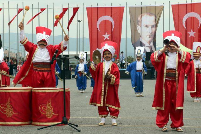 Samsun'da coşkulu 23 Nisan kutlaması