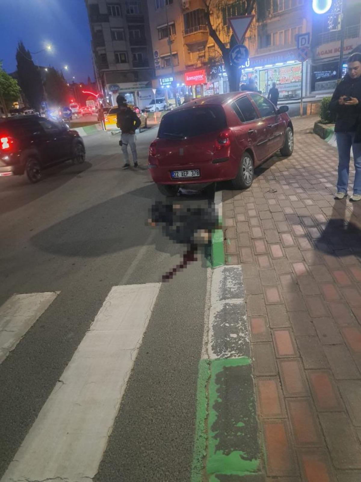 Otomobilin yayaya &ccedil;arpma anı g&uuml;venlik kamerasında: 1 &ouml;l&uuml; 3